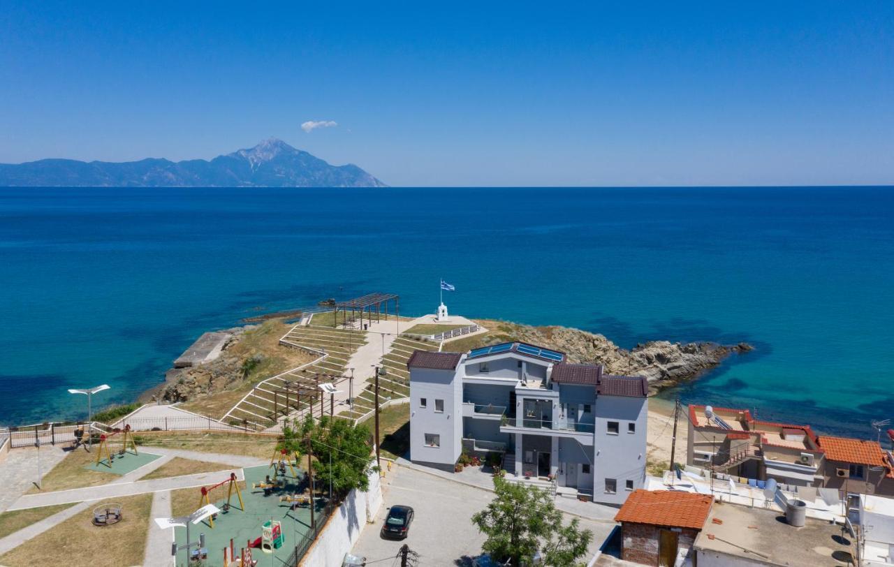 Almare Seaside Studios & Suites - Sarti Sithonia Bagian luar foto
