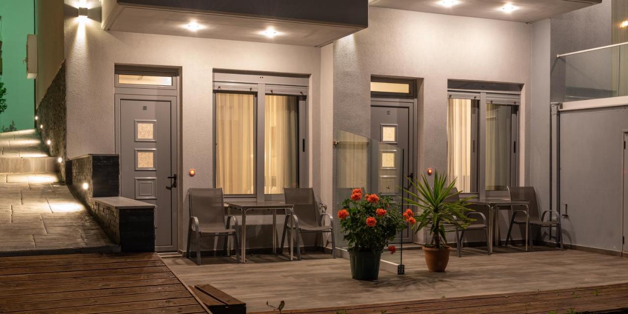 Almare Seaside Studios & Suites - Sarti Sithonia Bagian luar foto