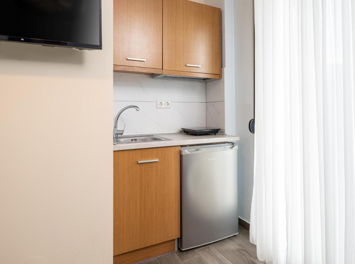 Almare Seaside Studios & Suites - Sarti Sithonia Bagian luar foto