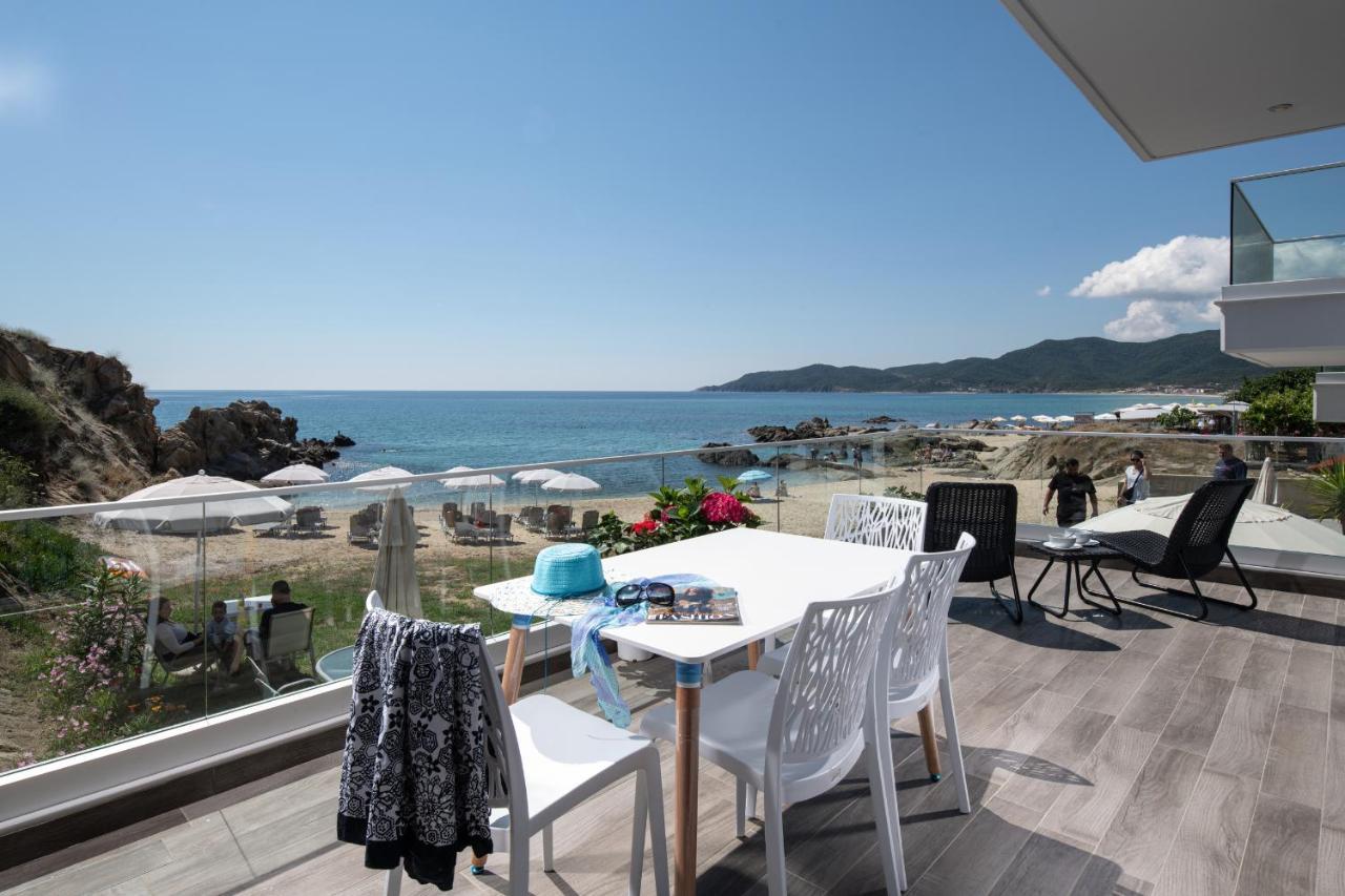 Almare Seaside Studios & Suites - Sarti Sithonia Bagian luar foto