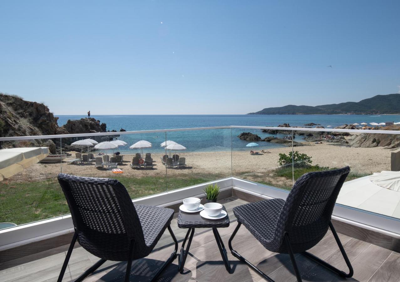 Almare Seaside Studios & Suites - Sarti Sithonia Bagian luar foto